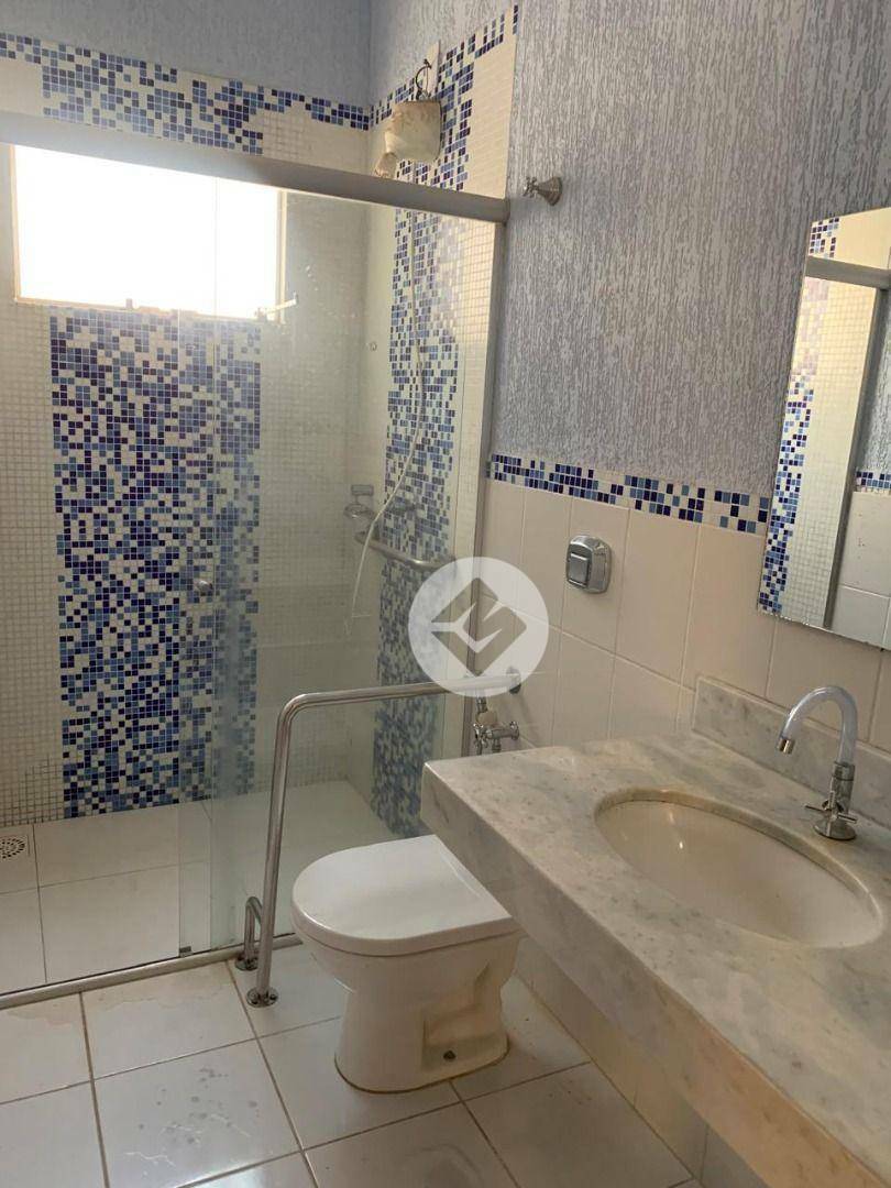 Casa para alugar com 3 quartos, 180m² - Foto 11