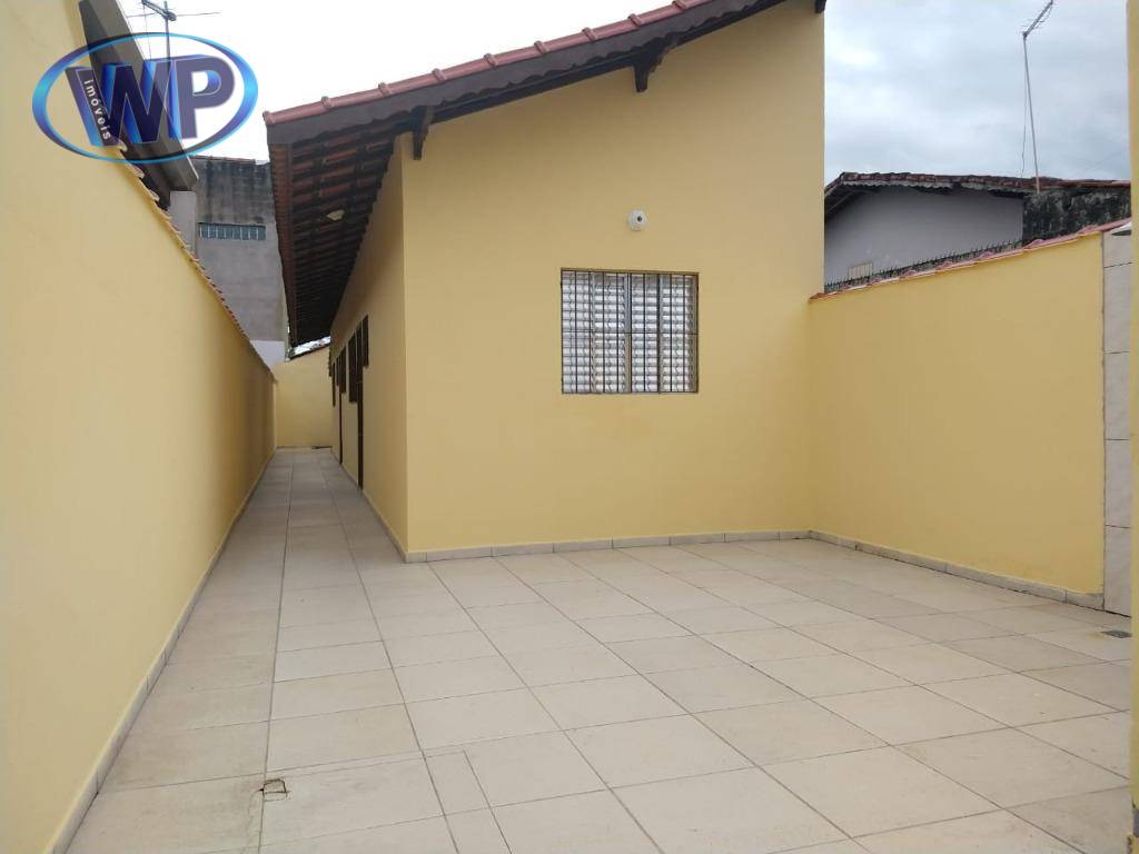 Casa à venda com 2 quartos, 70m² - Foto 7