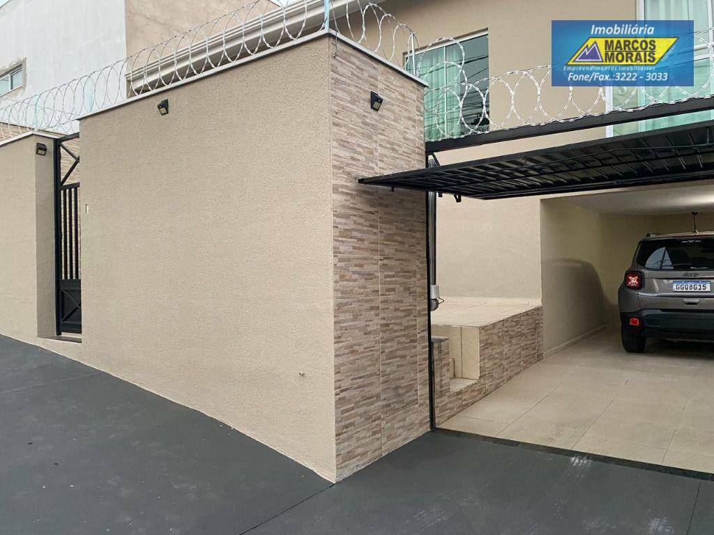 Casa à venda e aluguel com 3 quartos, 300m² - Foto 23