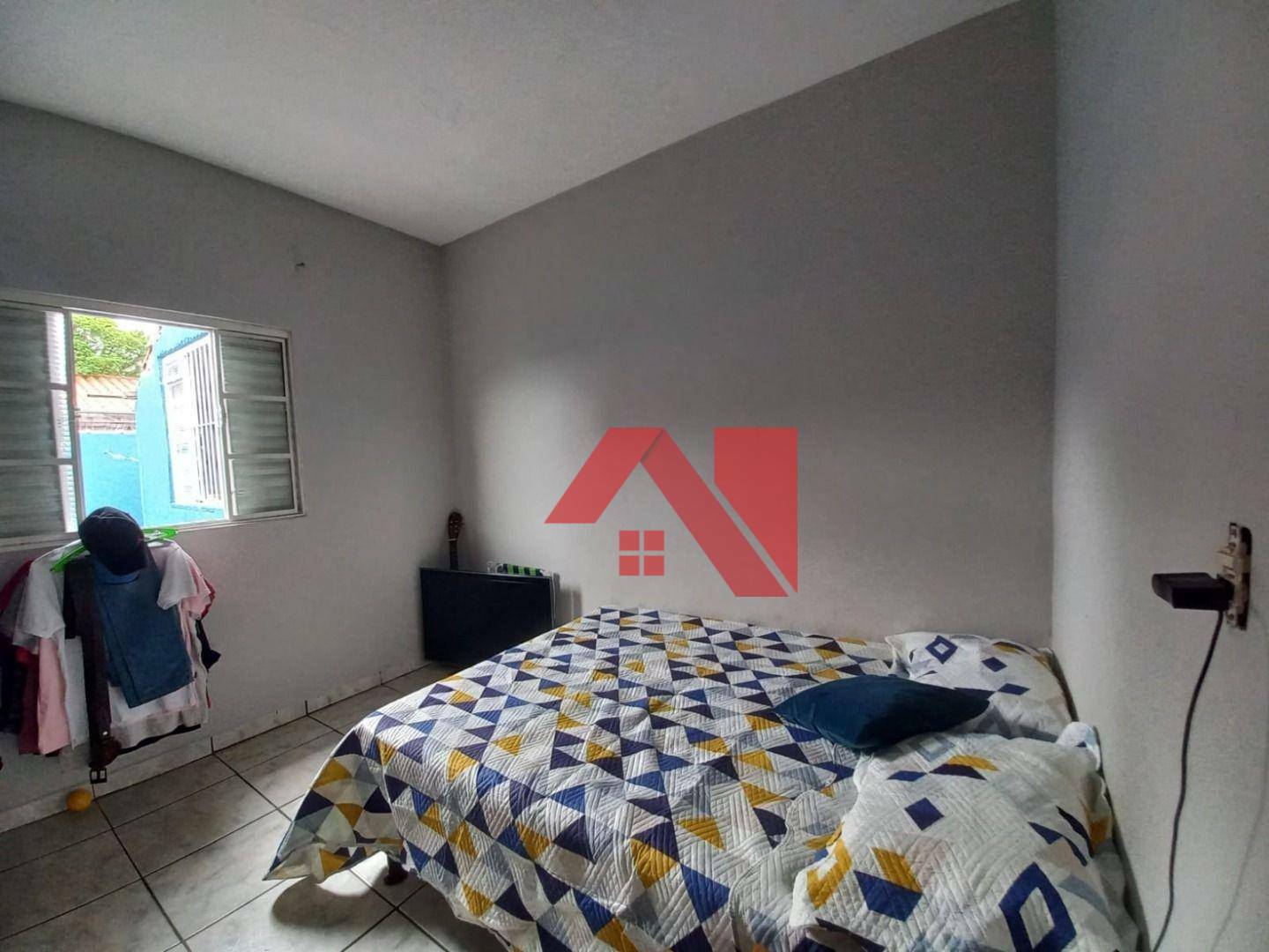 Casa à venda com 3 quartos, 170m² - Foto 2