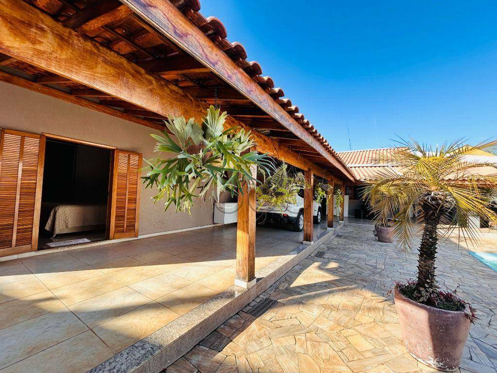 Casa à venda com 3 quartos, 175m² - Foto 3