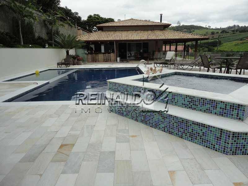 Casa de Condomínio à venda com 4 quartos, 330m² - Foto 2