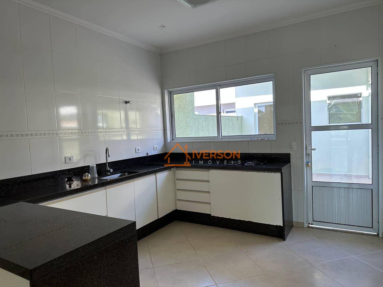 Sobrado, 4 quartos, 235 m² - Foto 2