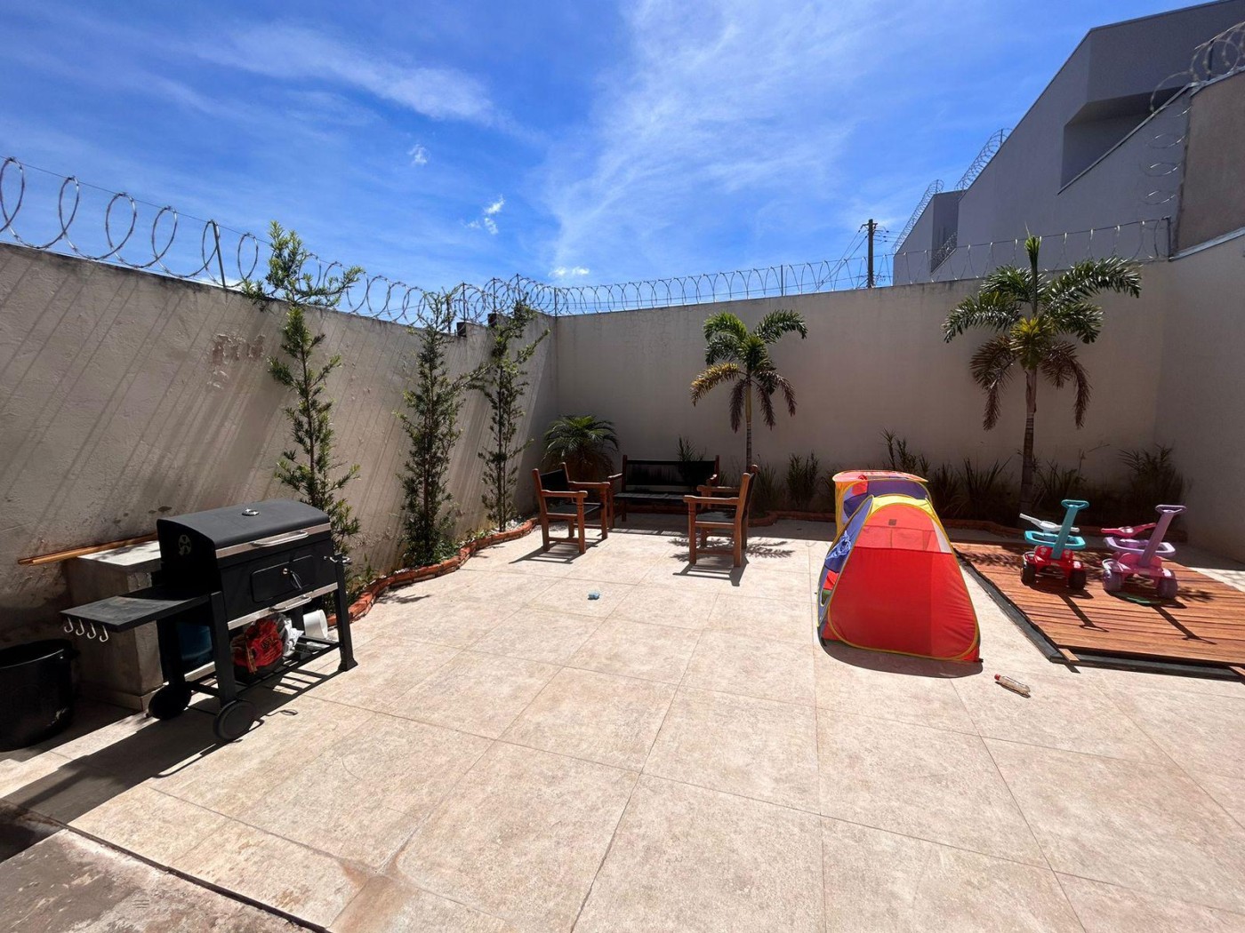 Casa à venda com 2 quartos, 200m² - Foto 11
