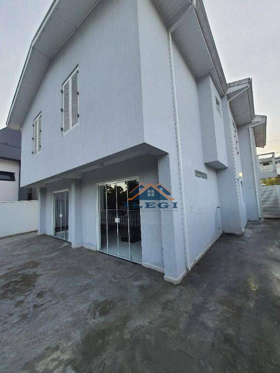 Casa de Condomínio à venda com 4 quartos, 250m² - Foto 5