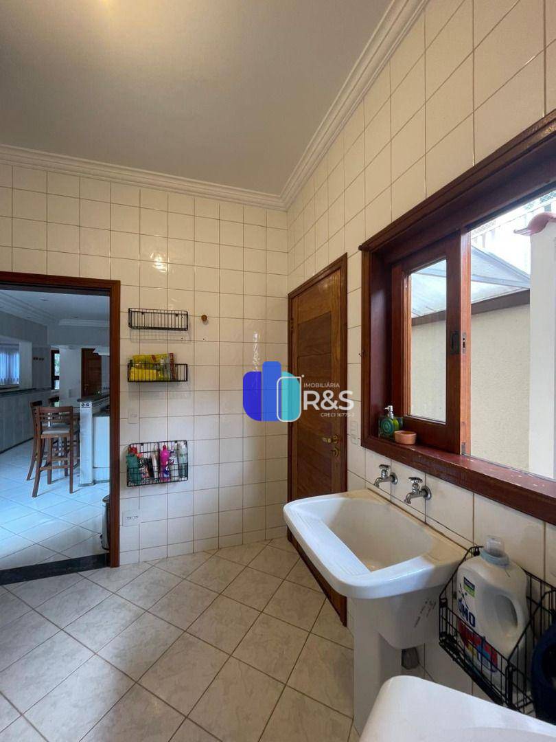 Casa de Condomínio para alugar com 4 quartos, 393m² - Foto 58