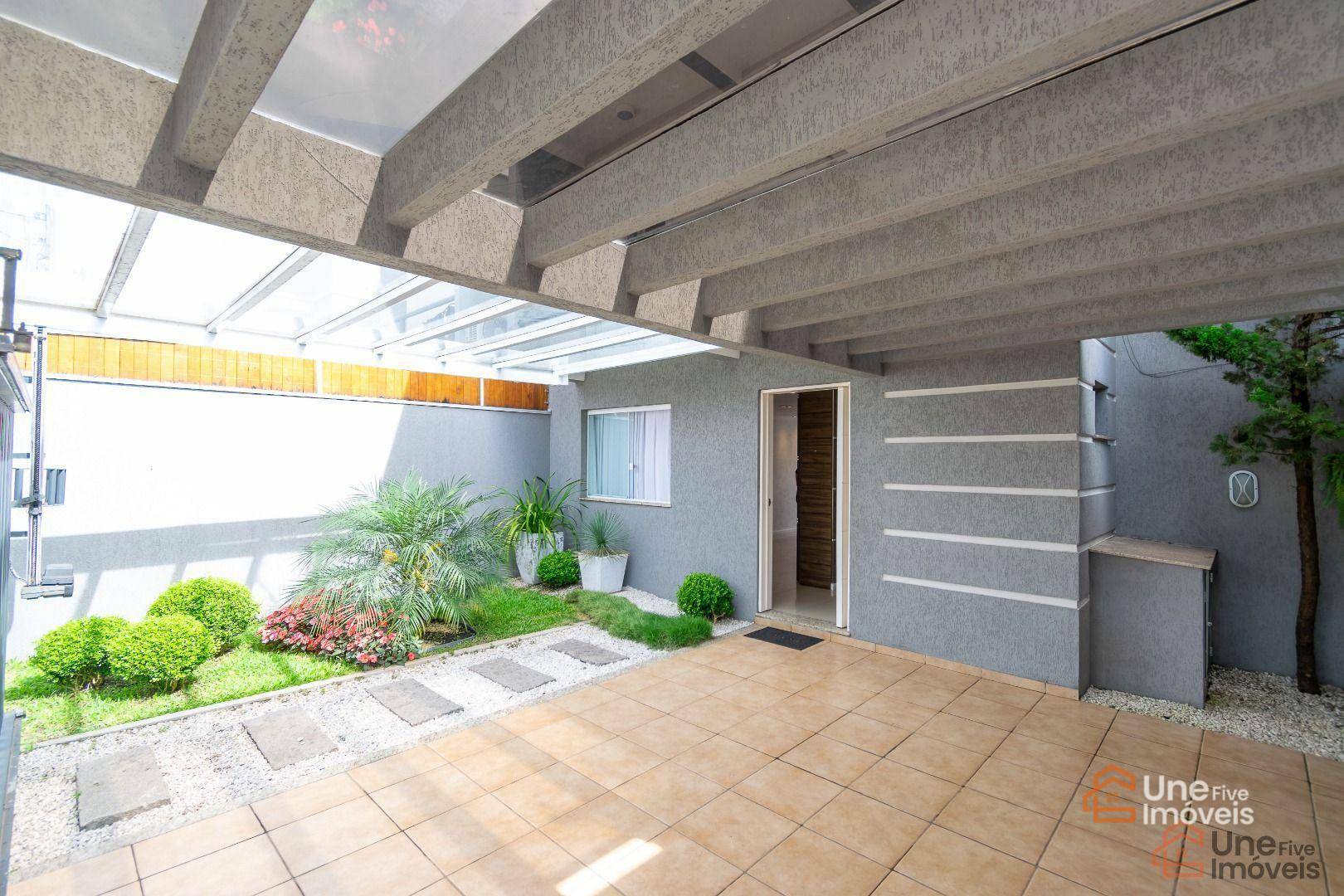 Sobrado à venda com 3 quartos, 110m² - Foto 2