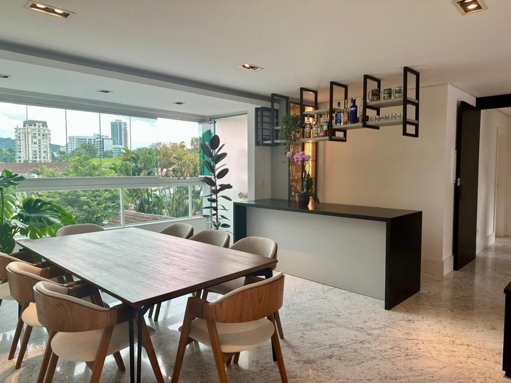 Apartamento para alugar com 2 quartos, 155m² - Foto 8