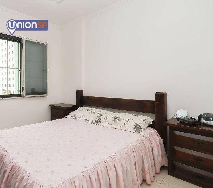 Apartamento à venda com 2 quartos, 62m² - Foto 4