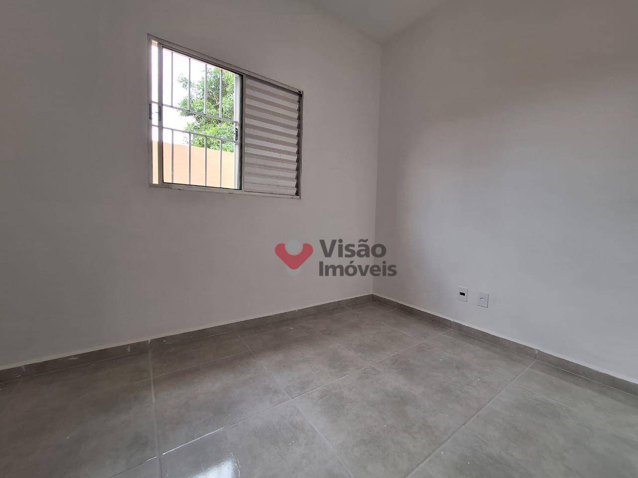 Casa à venda com 2 quartos, 60m² - Foto 19