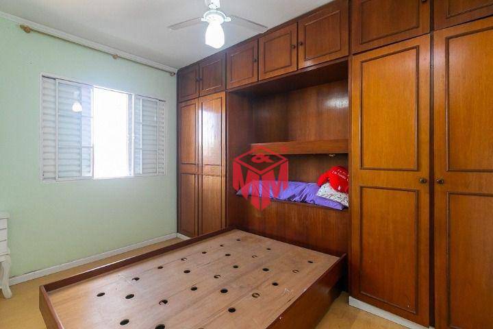 Sobrado à venda com 3 quartos, 200m² - Foto 17