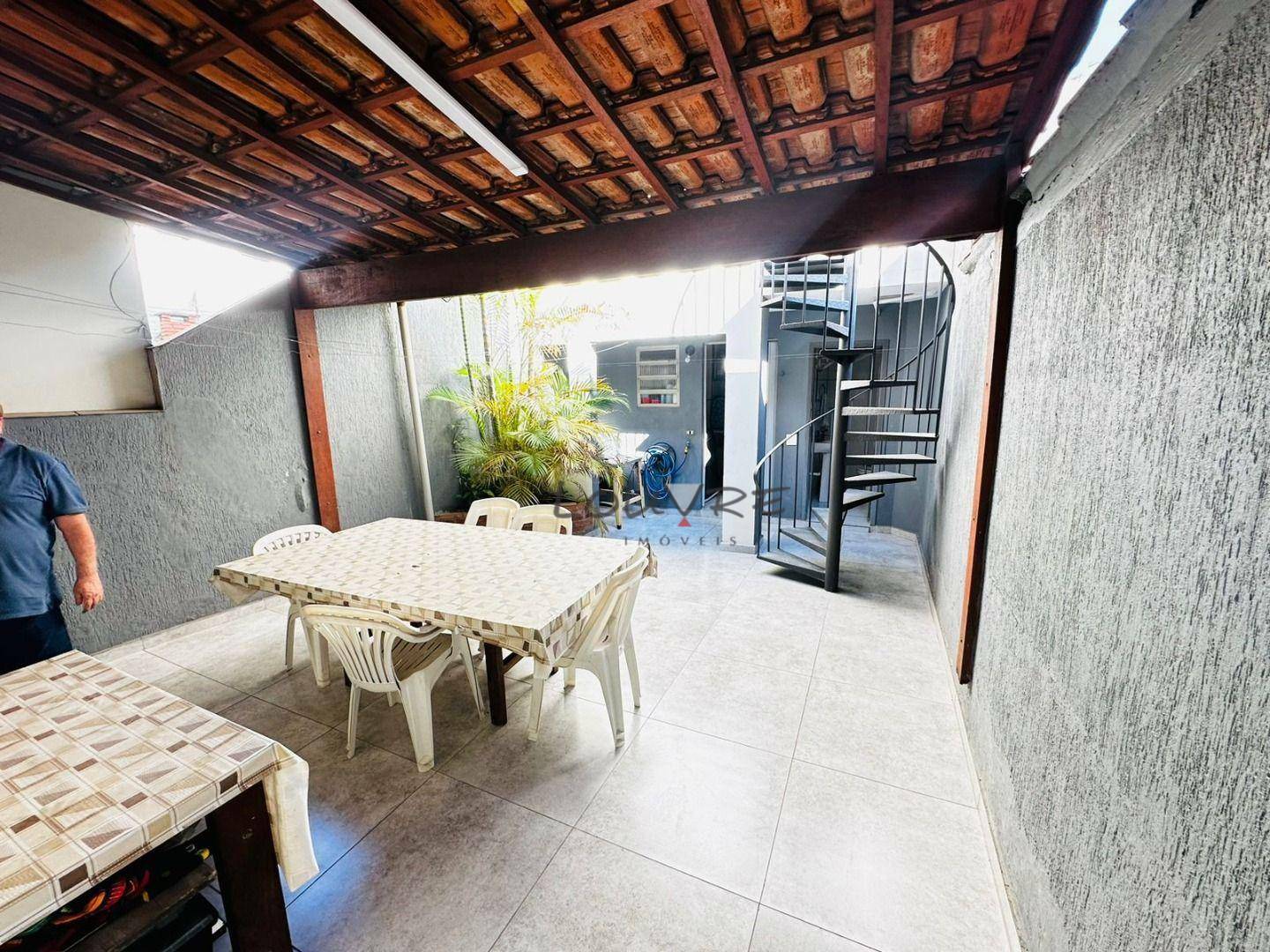 Casa à venda com 2 quartos, 160m² - Foto 7