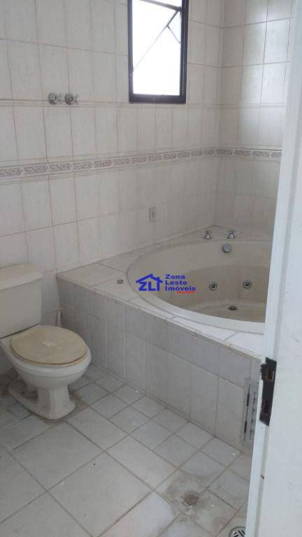 Sobrado à venda e aluguel com 3 quartos, 207m² - Foto 12