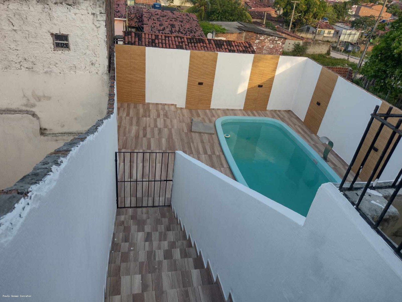 Casa à venda com 3 quartos, 132m² - Foto 2