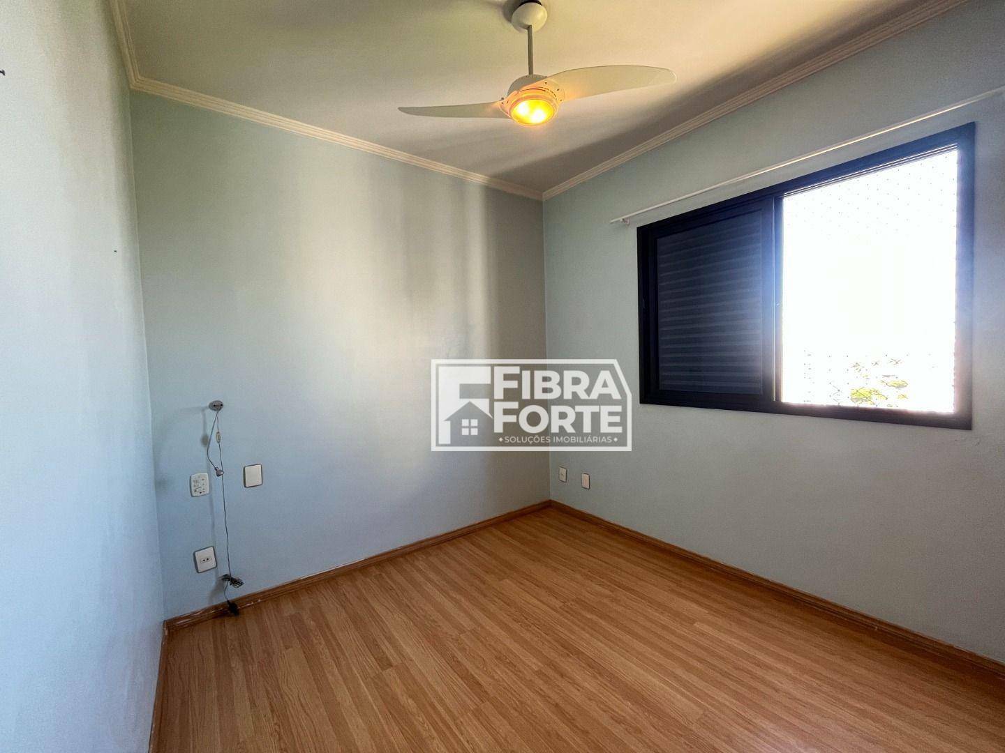 Apartamento para alugar com 2 quartos, 69m² - Foto 11