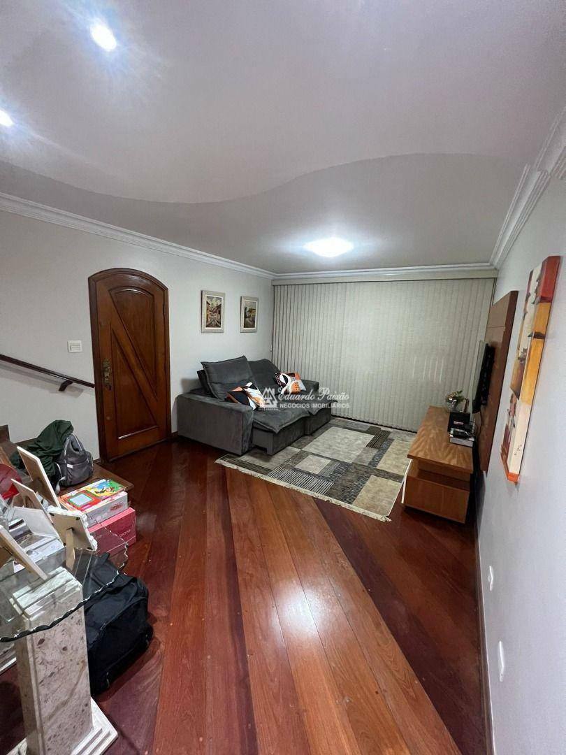 Sobrado à venda e aluguel com 3 quartos, 220m² - Foto 12