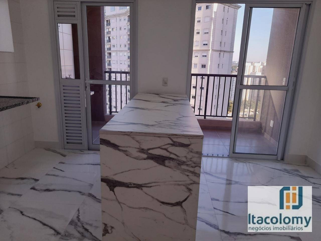 Apartamento à venda com 2 quartos, 52m² - Foto 3