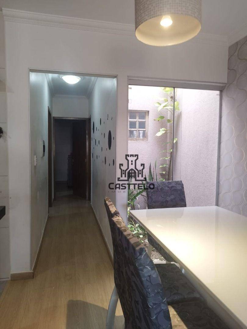 Casa à venda com 2 quartos, 190m² - Foto 18