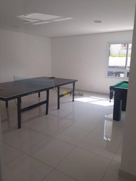 Apartamento para alugar com 2 quartos, 64m² - Foto 29