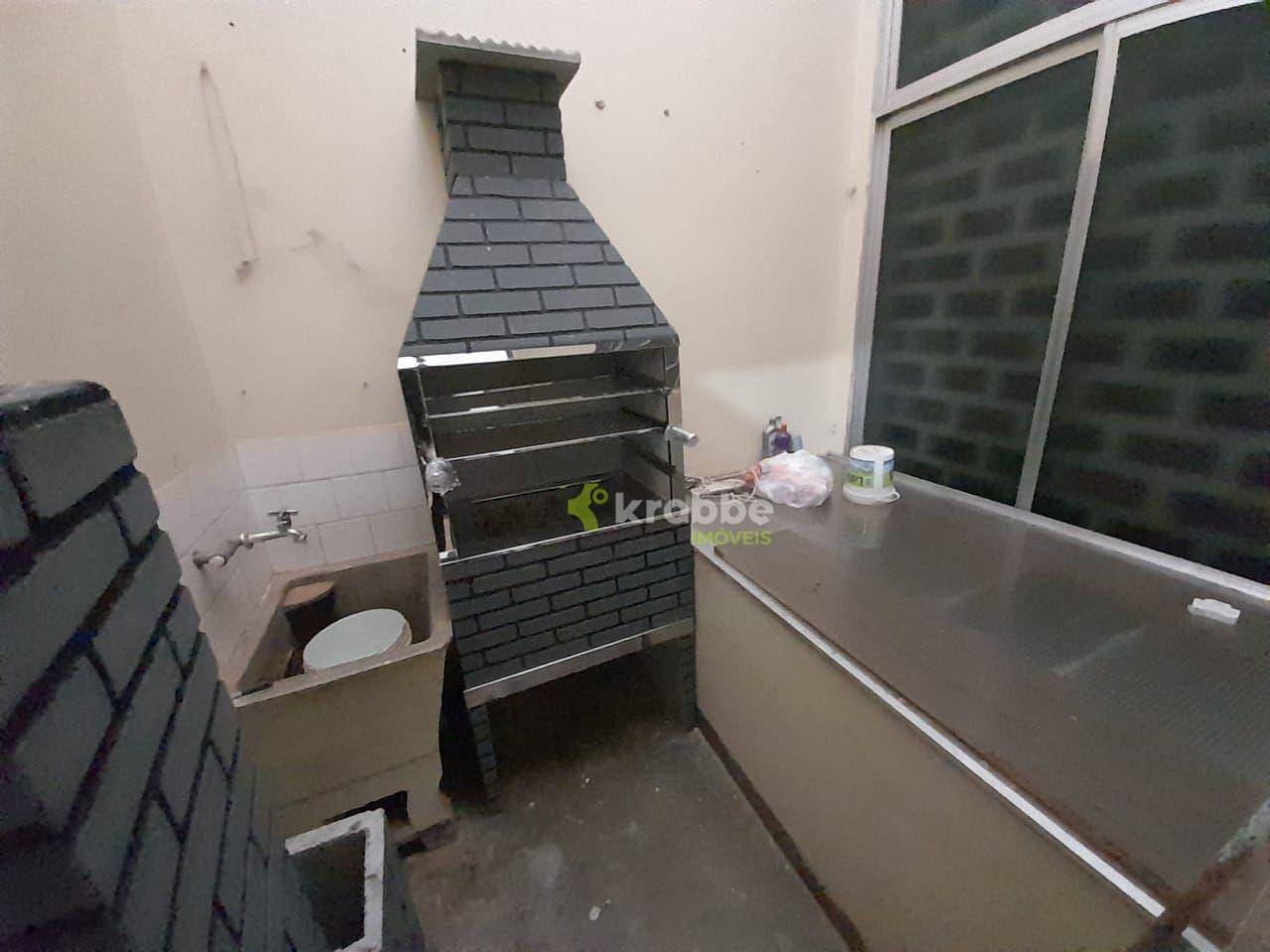Apartamento à venda com 3 quartos, 99m² - Foto 11