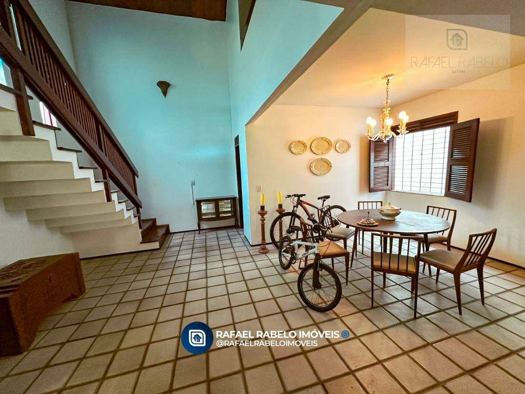Casa à venda com 4 quartos, 230m² - Foto 42