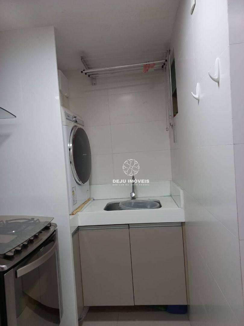 Apartamento à venda com 2 quartos, 60m² - Foto 14