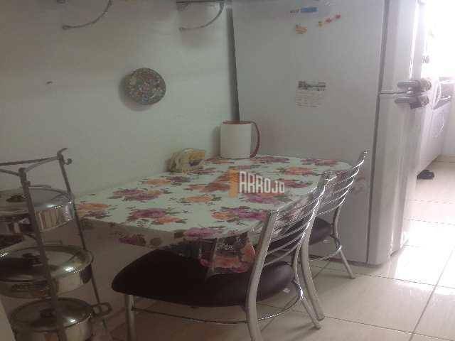 Apartamento à venda com 2 quartos, 51m² - Foto 3