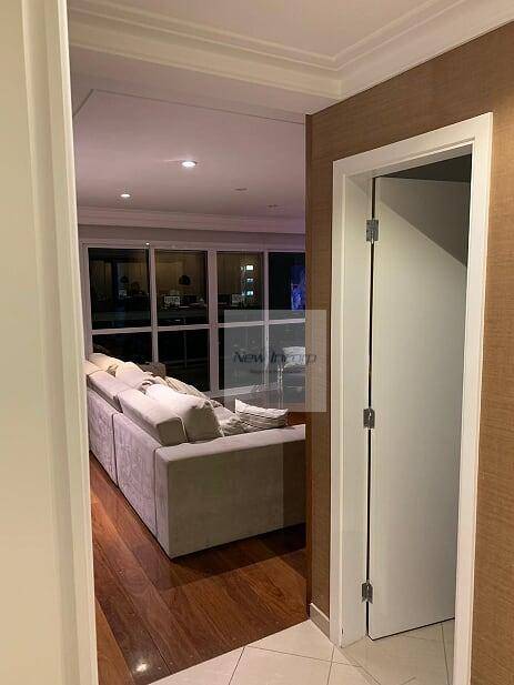 Apartamento à venda com 4 quartos, 198m² - Foto 13