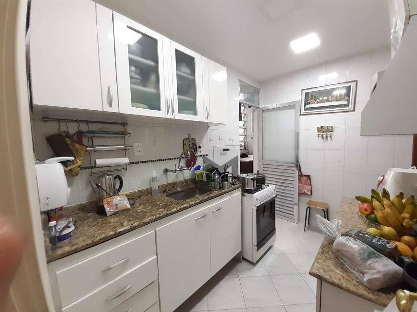 Apartamento à venda com 3 quartos, 95m² - Foto 7