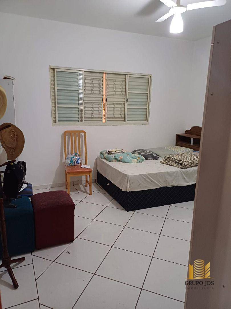 Chácara à venda com 2 quartos, 180m² - Foto 10