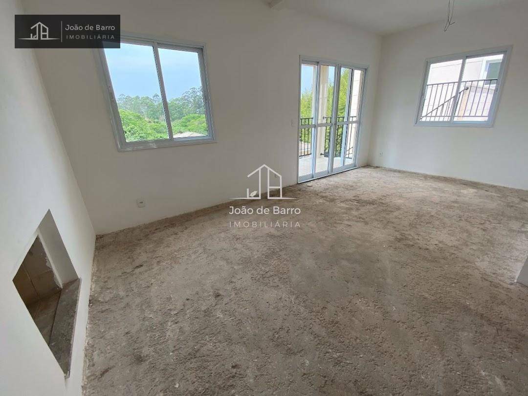 Casa à venda com 3 quartos, 143m² - Foto 1