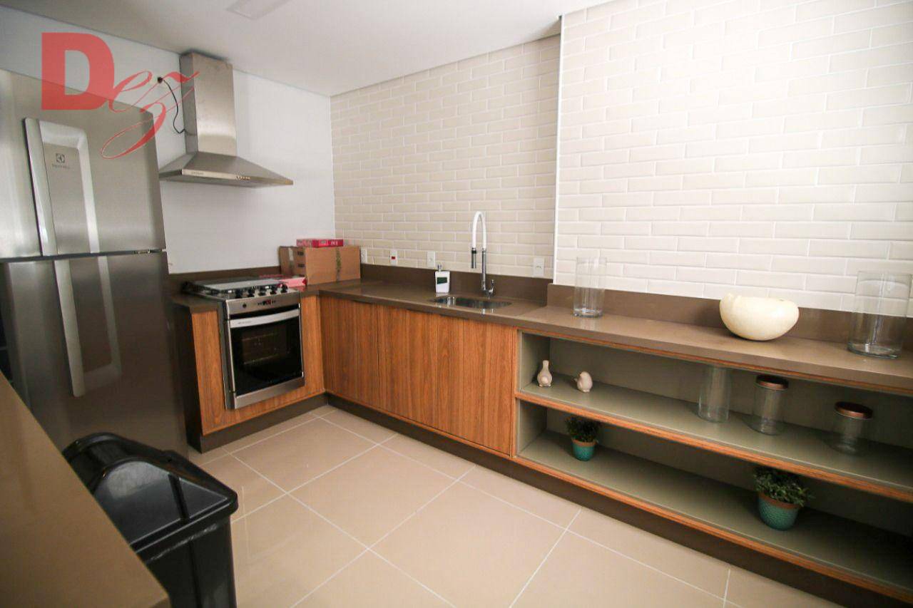 Apartamento à venda com 3 quartos, 125m² - Foto 32