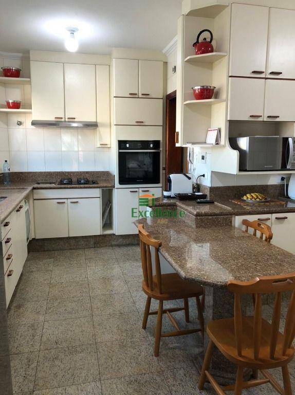 Apartamento à venda com 4 quartos, 228m² - Foto 22