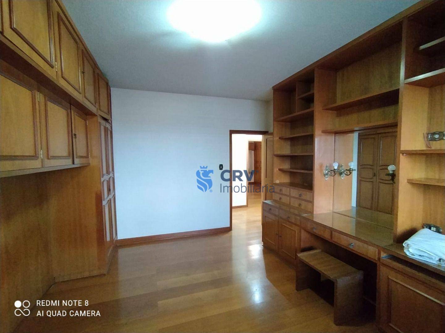 Apartamento à venda com 3 quartos, 182m² - Foto 12