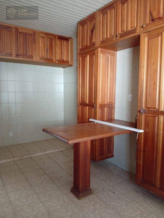 Casa à venda e aluguel com 4 quartos, 275m² - Foto 6