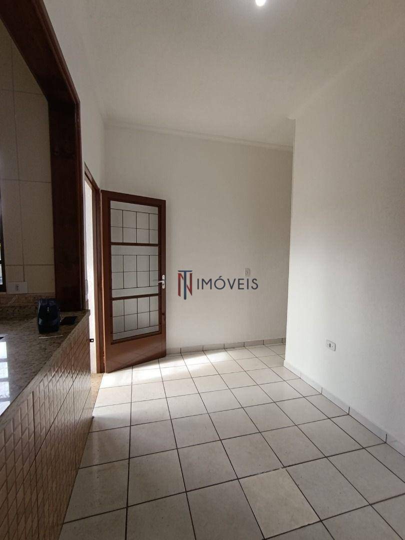 Casa para alugar com 2 quartos, 60M2 - Foto 10