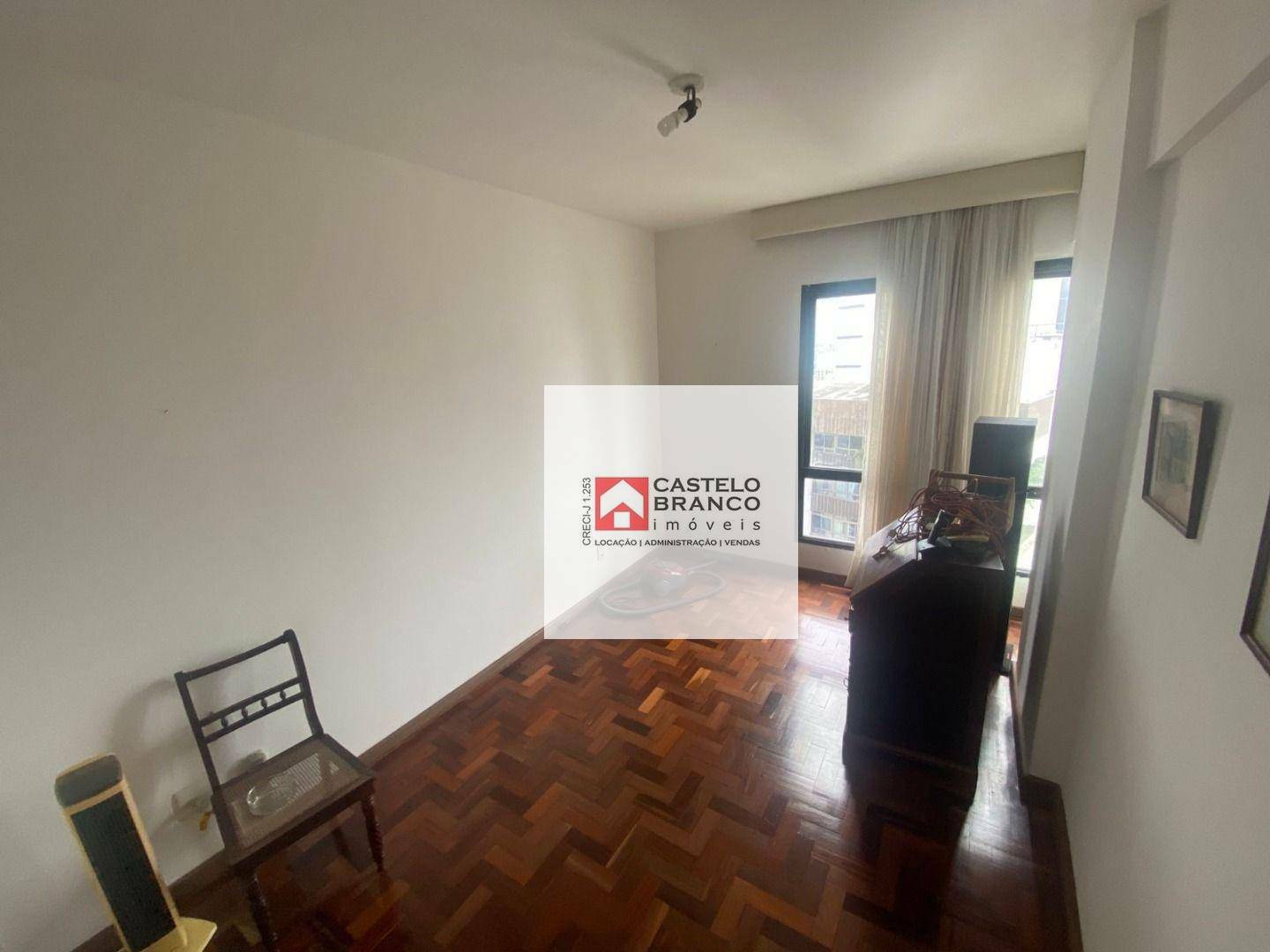 Apartamento à venda com 4 quartos, 170m² - Foto 12