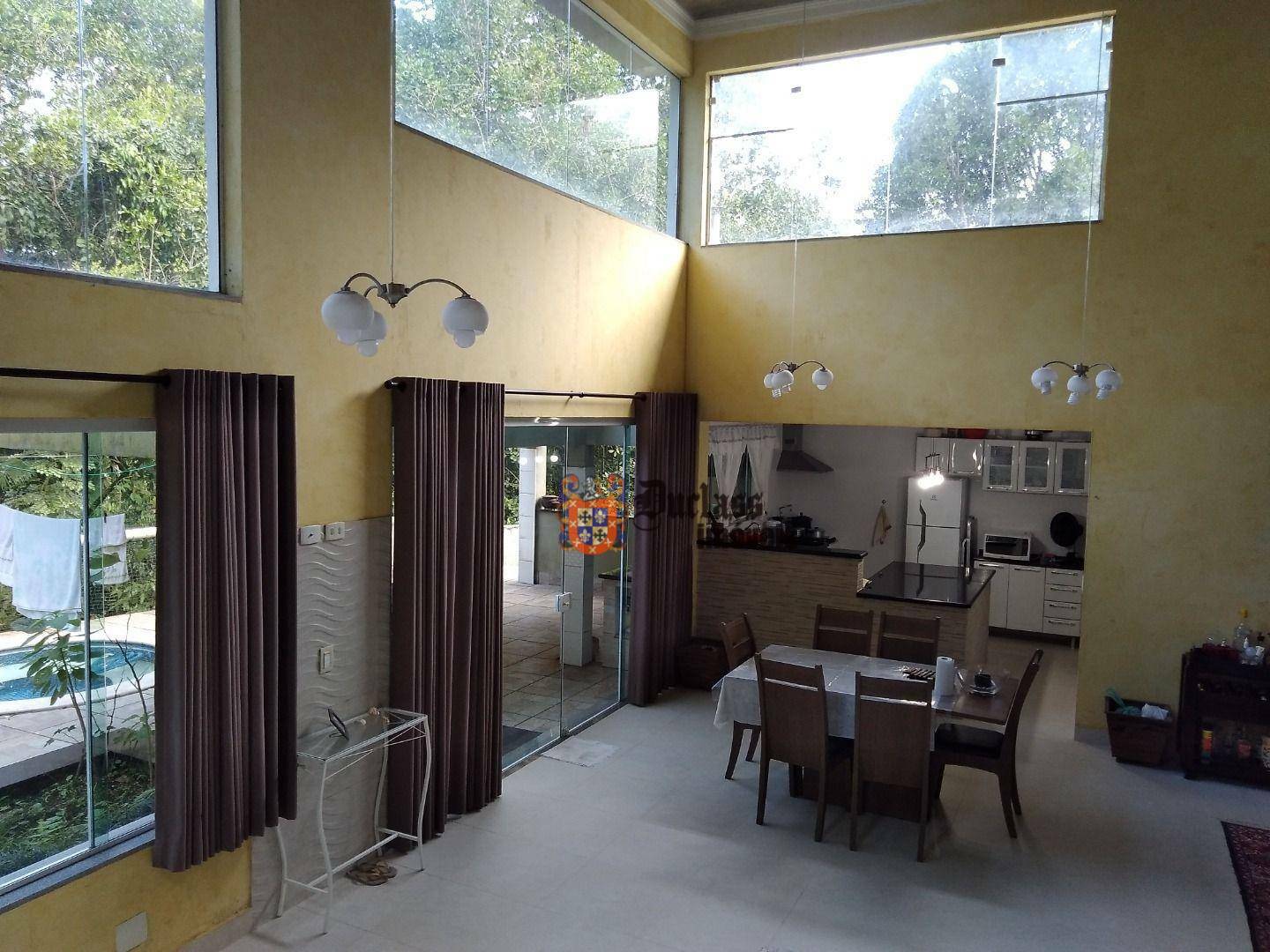 Sobrado à venda com 4 quartos, 157m² - Foto 3