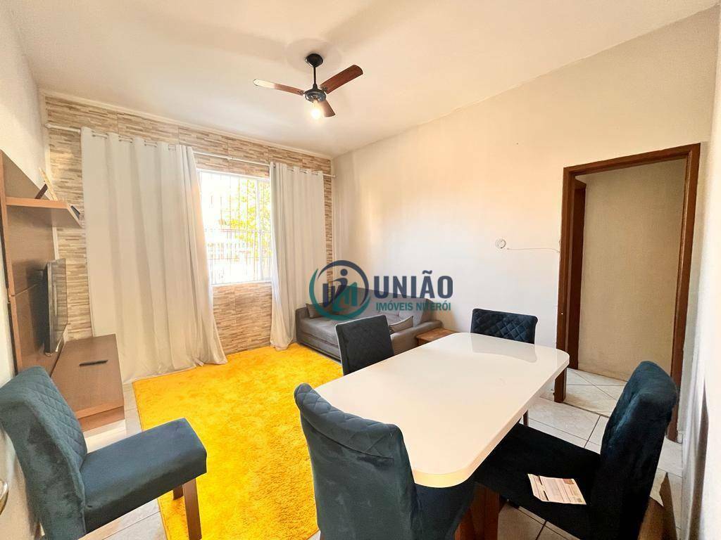 Apartamento à venda com 2 quartos, 70m² - Foto 5