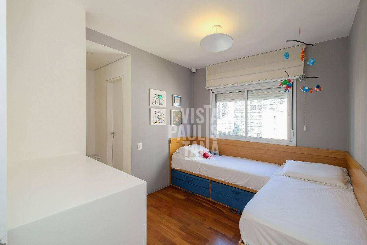 Apartamento à venda com 3 quartos, 185m² - Foto 18