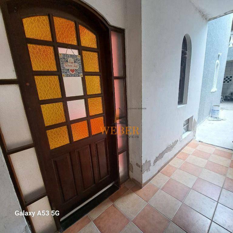 Sobrado à venda com 3 quartos, 240m² - Foto 8