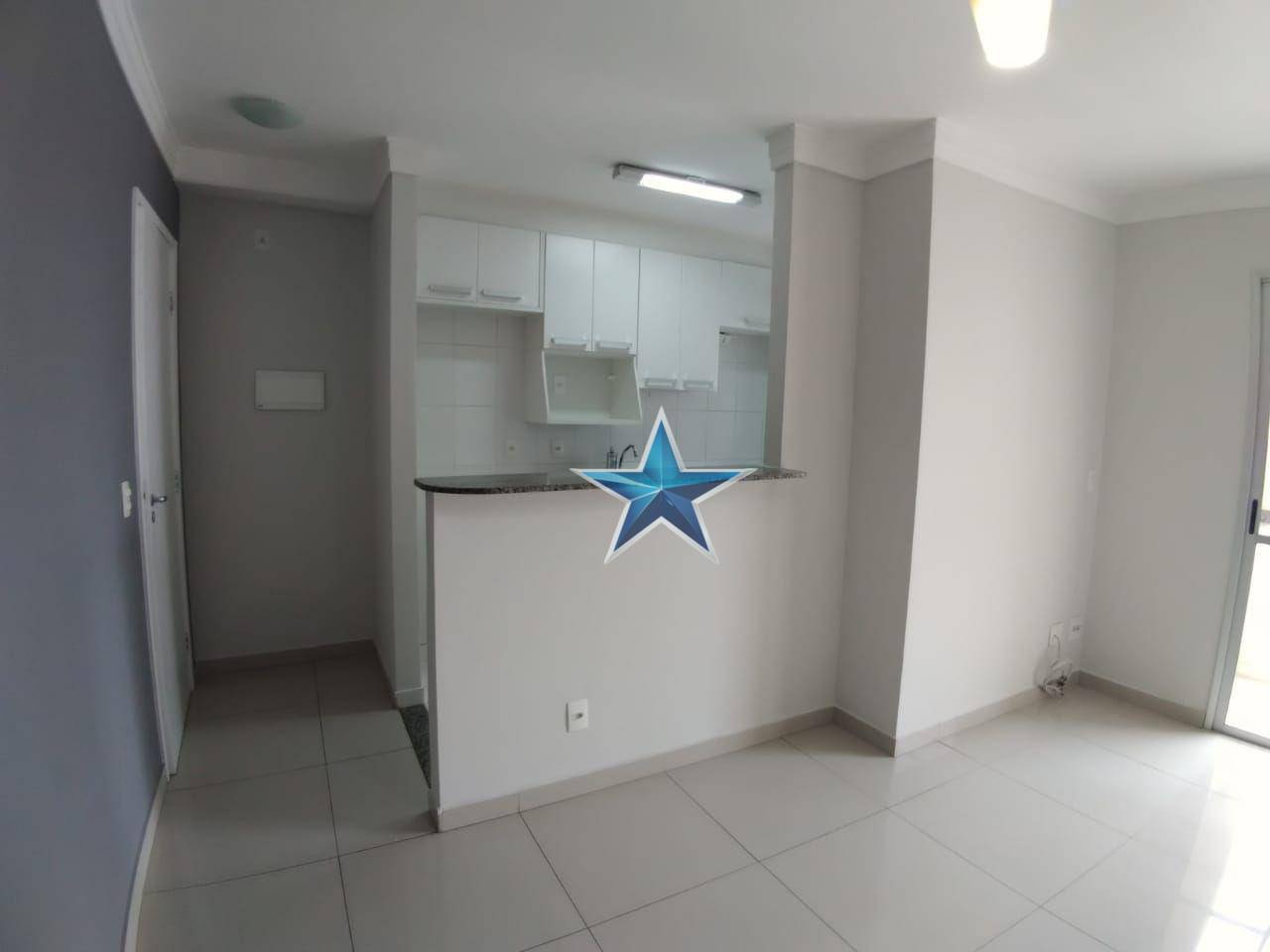 Apartamento à venda com 2 quartos, 61m² - Foto 2