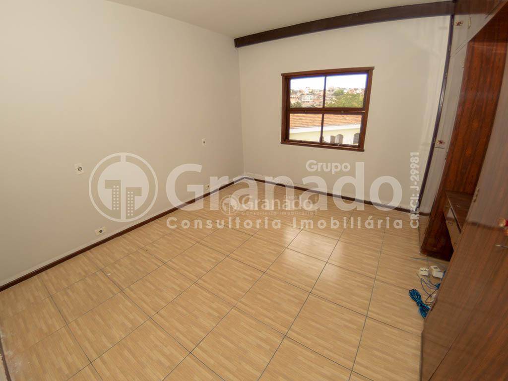 Casa à venda com 4 quartos, 400m² - Foto 27