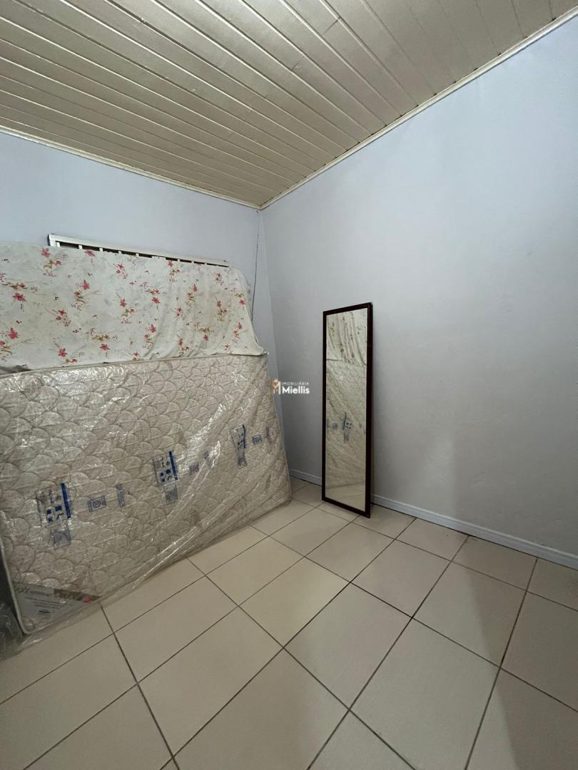 Casa à venda com 2 quartos, 300m² - Foto 14