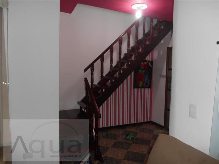 Casa à venda com 3 quartos, 211m² - Foto 8