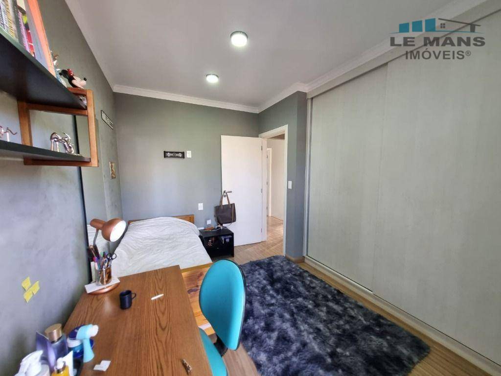 Casa à venda com 3 quartos, 210m² - Foto 24