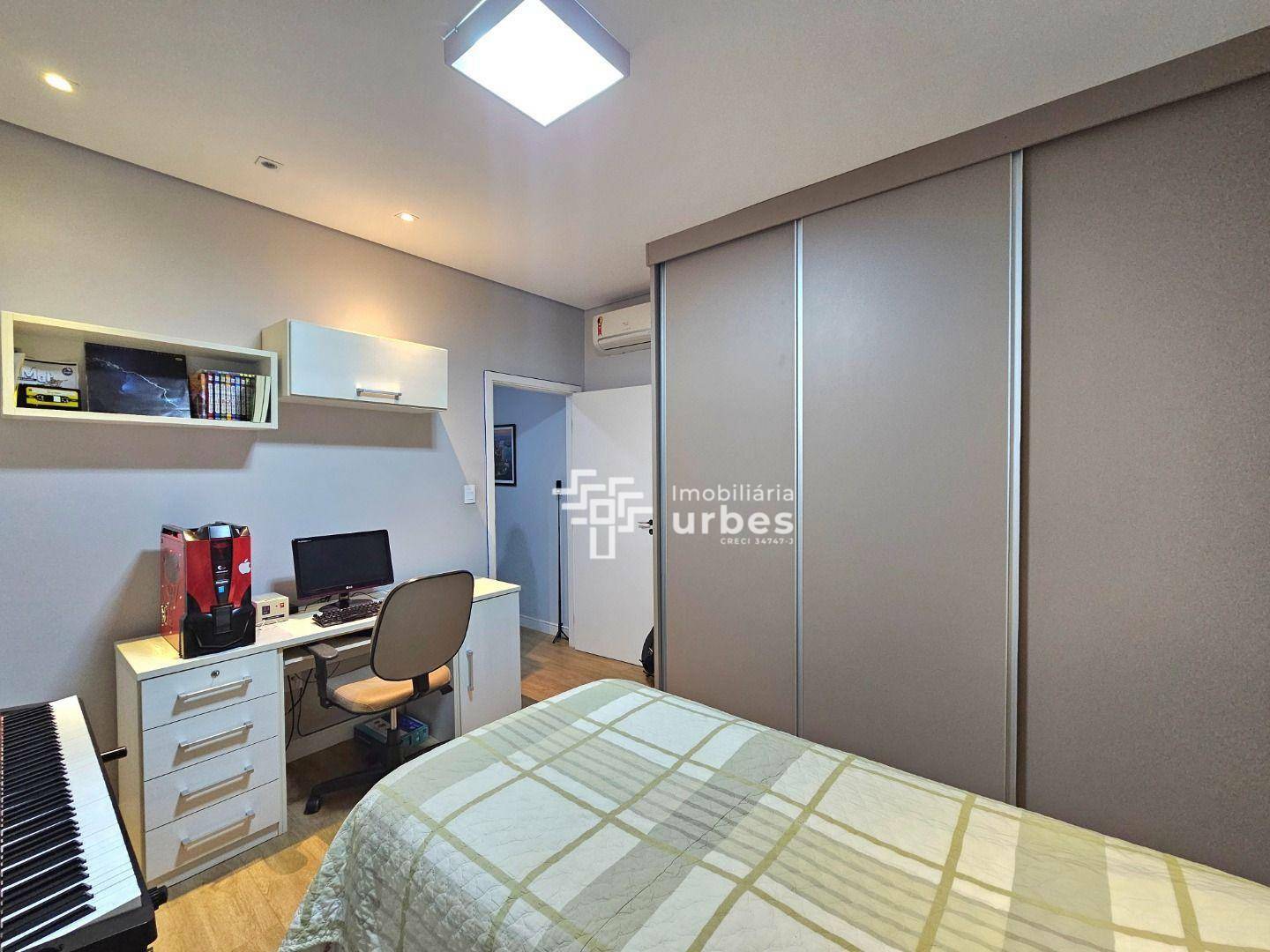 Casa à venda com 3 quartos, 231m² - Foto 34