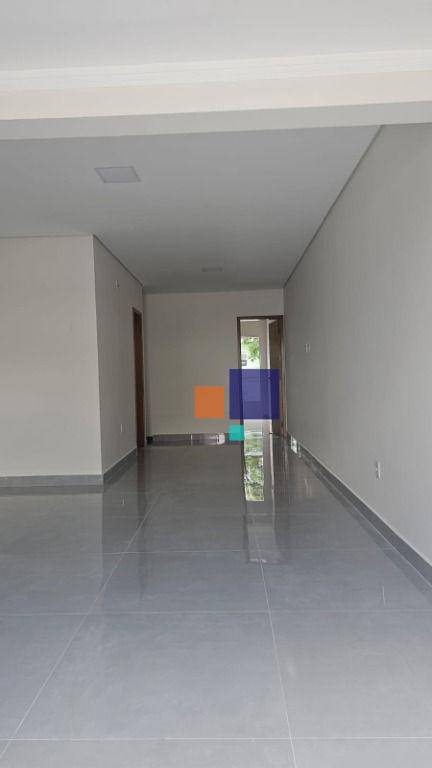 Casa à venda e aluguel com 3 quartos, 140m² - Foto 9