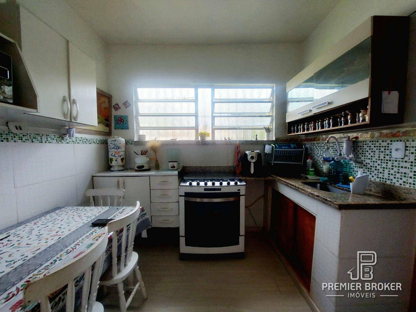 Casa à venda com 3 quartos, 98m² - Foto 19