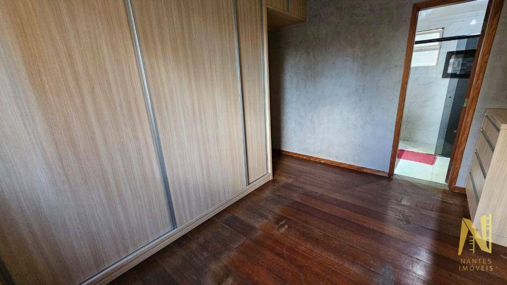 Apartamento à venda com 3 quartos, 94m² - Foto 14